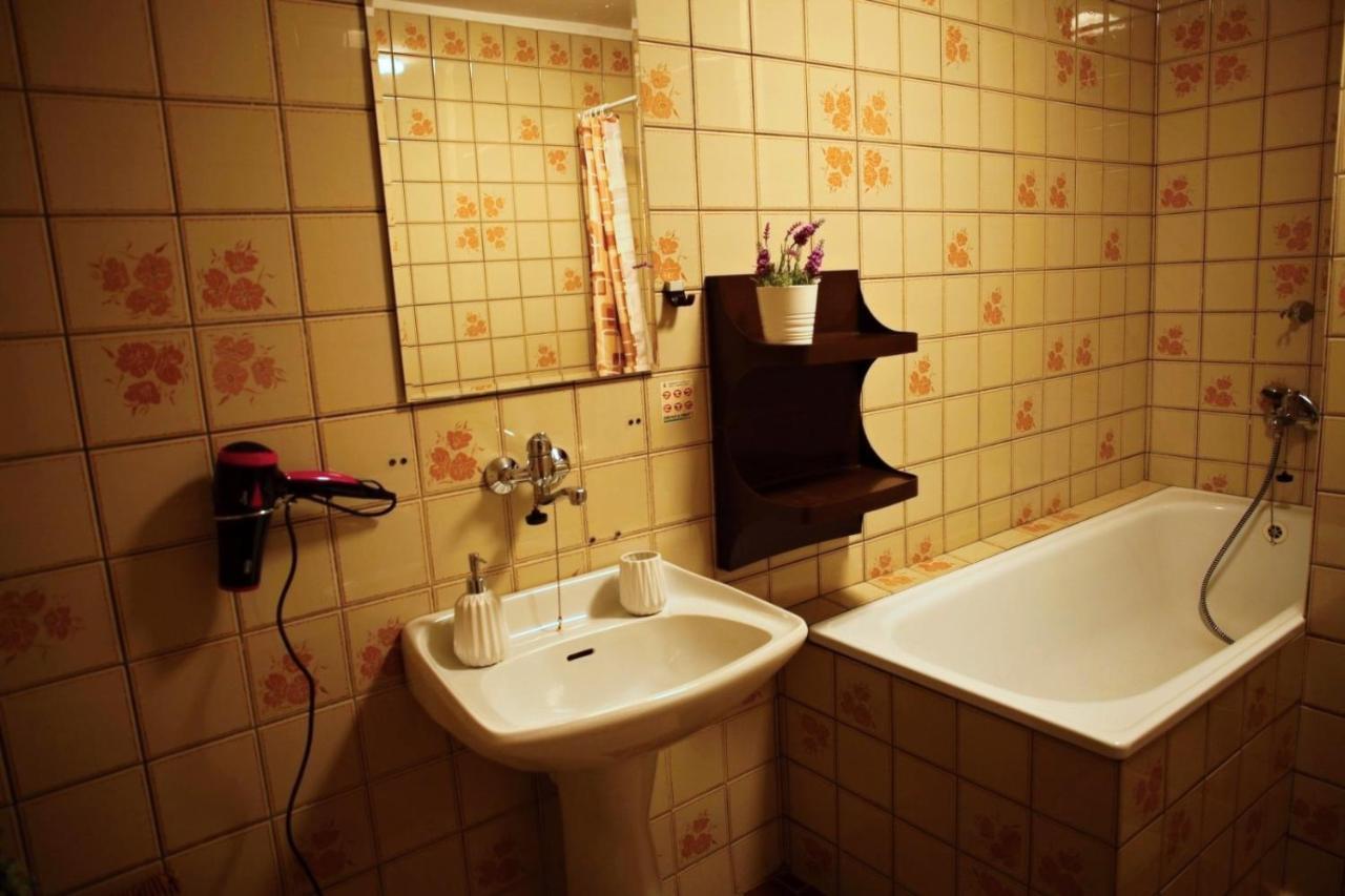Villa Dům v Českém ráji à Dolní Bousov Extérieur photo