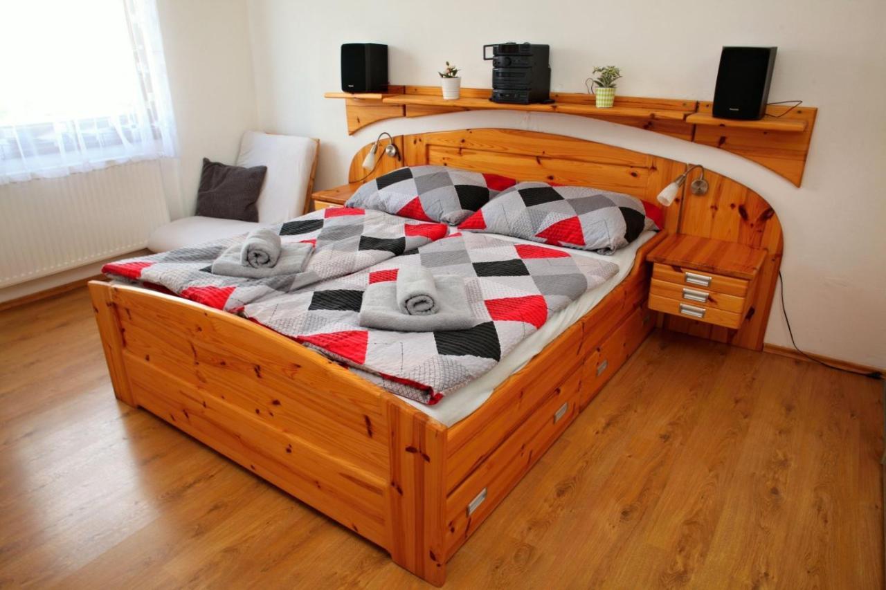 Villa Dům v Českém ráji à Dolní Bousov Extérieur photo
